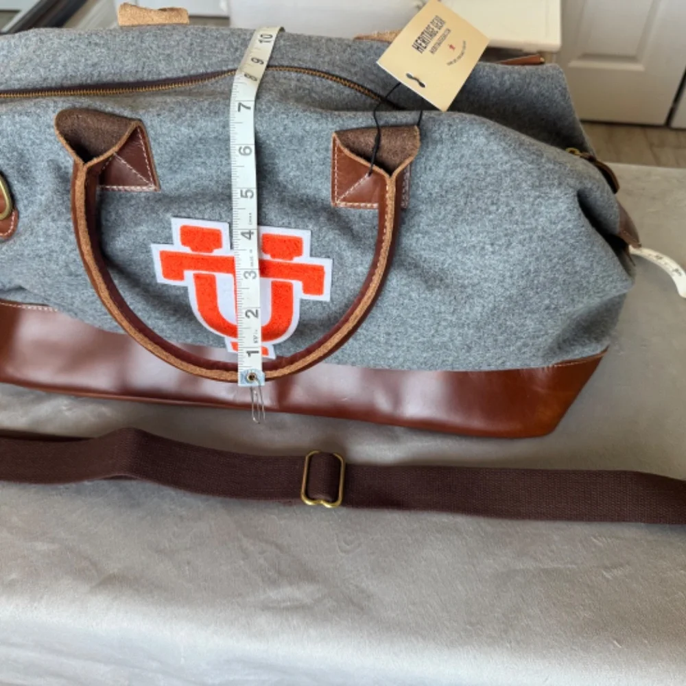 Heritage Gear Tennessee Volunteers Weekender Duffle Bag